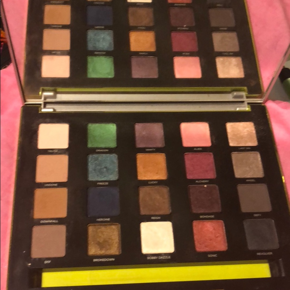 Urban decay vice